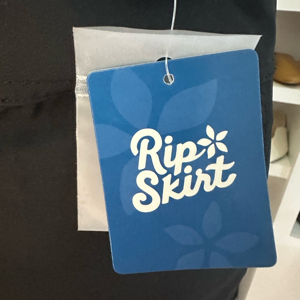 NWT Ripskirt Everyday Black Wrap Skirt - Casual Comfort Sz Small - Picture 4 of 6